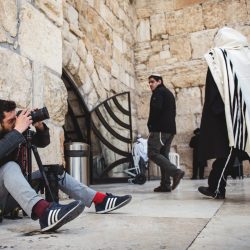 tim-mossholder-T5ihfdJ5_aU-unsplash